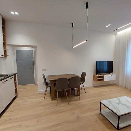 Luxury Apartments Blloku 地拉那 外观 照片