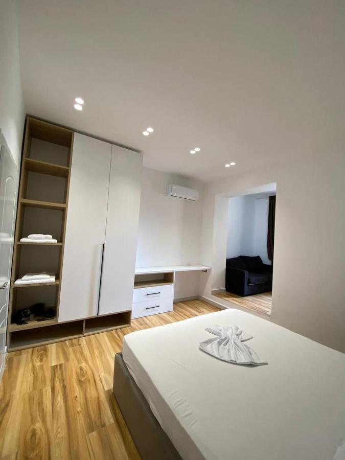 Luxury Apartments Blloku 地拉那 外观 照片
