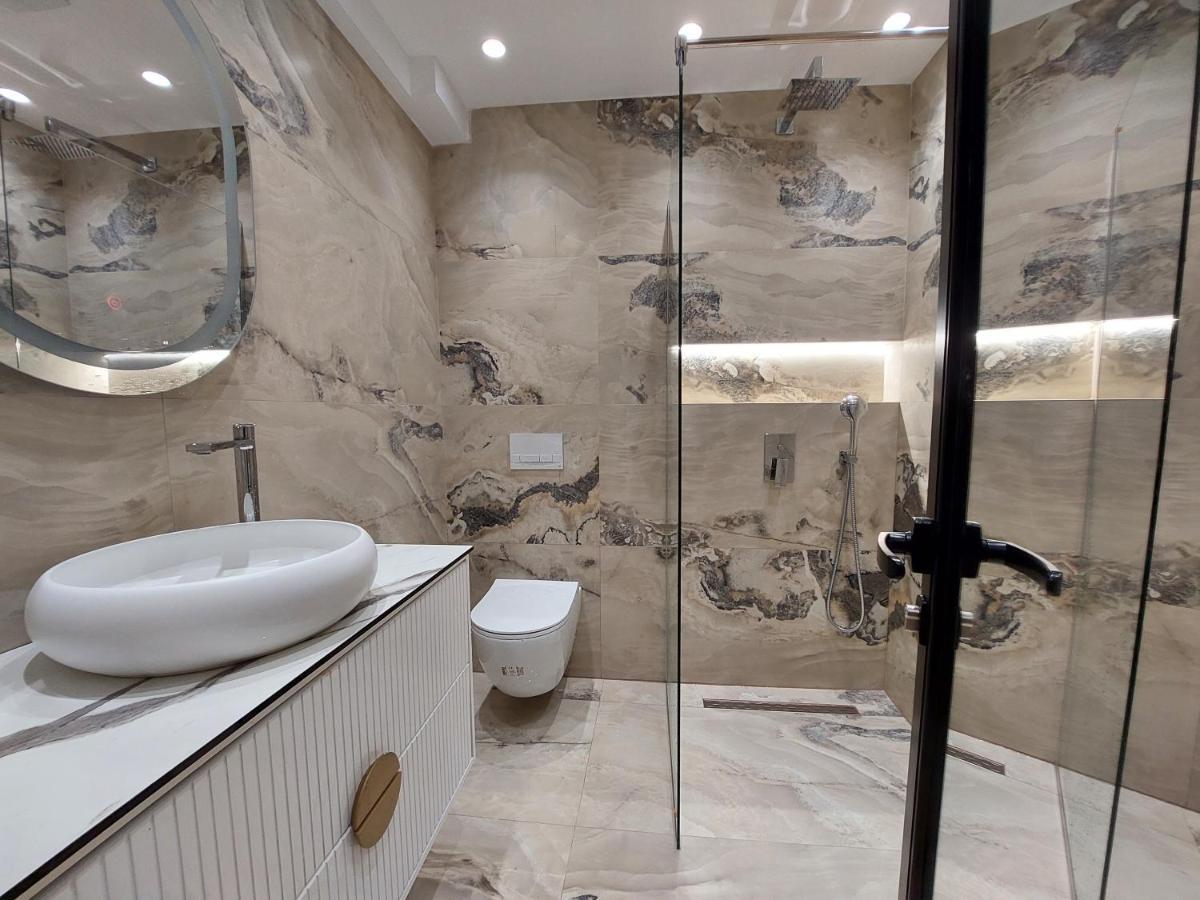 Luxury Apartments Blloku 地拉那 外观 照片
