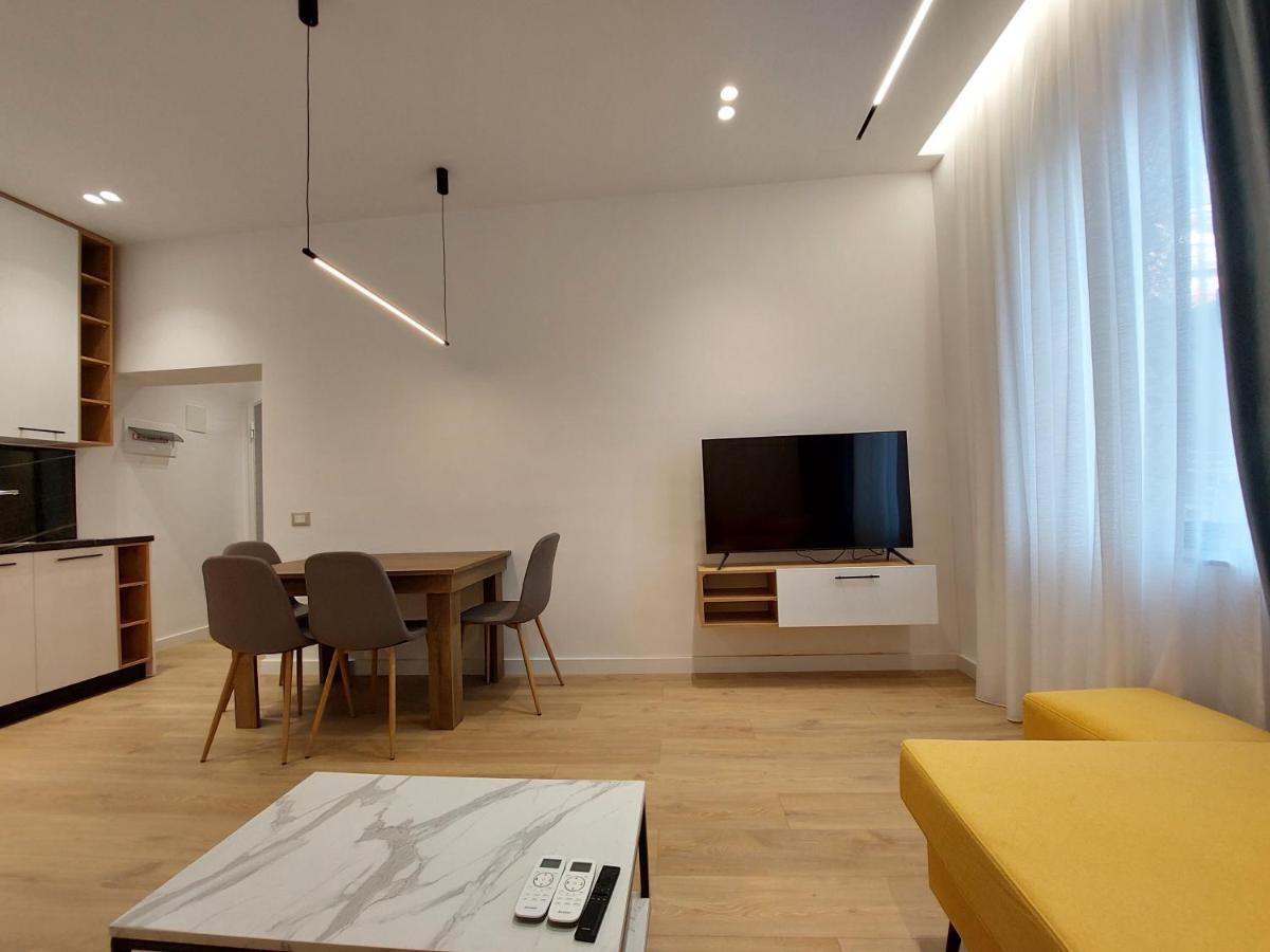 Luxury Apartments Blloku 地拉那 外观 照片